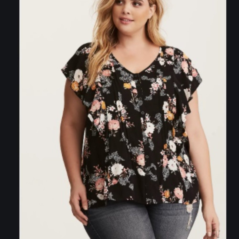 Torrid Floral Print Textured Flutter Sleeve Blouse
